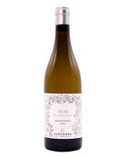 Weißwein Flor de Primavera Weißwein von Celler de Capçanes in einem Weinglas, helles goldenes Erscheinungsbild, frischer Wein.
