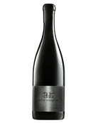 Grüner Veltliner Black Edition 2024 Weisswein von EBNER EBENAUER, klare Flasche mit goldener Etikette auf weißem Hintergrund